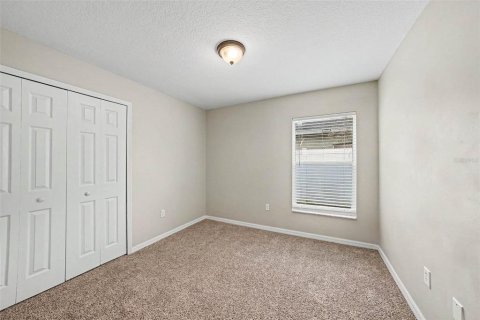 Casa en venta en Tampa, Florida, 4 dormitorios, 130.99 m2 № 2109733 - foto 5