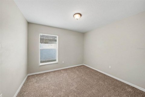 Casa en venta en Tampa, Florida, 4 dormitorios, 130.99 m2 № 2109733 - foto 6