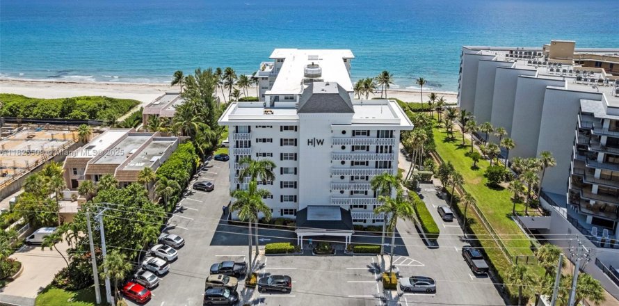 Кондоминиум с 2 спальнями в Хиллсборо-Бич, Флорида № 2053515