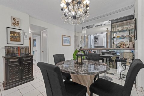 Купить кондоминиум в Хиллсборо-Бич, Флорида 2 спальни, 87.98м2, № 2053515 - фото 19