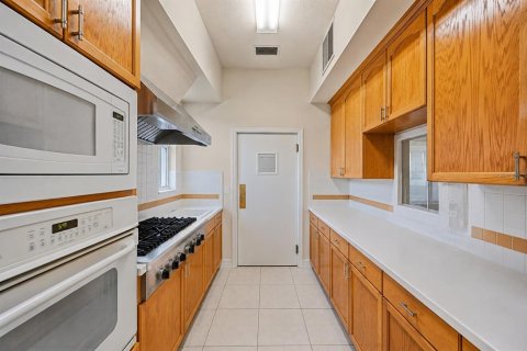 Купить виллу или дом в Одесса, Флорида 8 комнат, 277.31м2, № 2334263 - фото 13