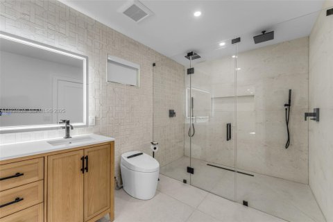 House in Pinecrest, Florida 4 bedrooms, 264.49 sq.m. № 1994690 - photo 20