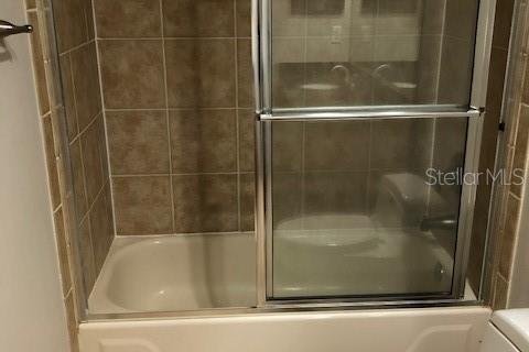 Condo in Orlando, Florida, 2 bedrooms  № 2390948 - photo 8