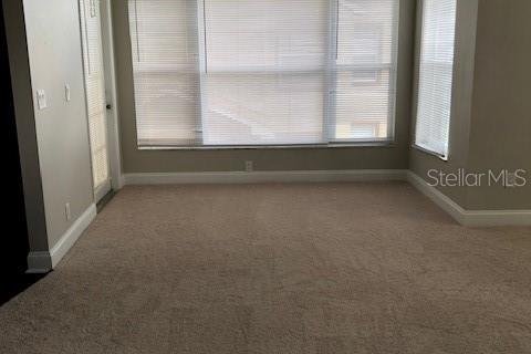 Condo in Orlando, Florida, 2 bedrooms  № 2390948 - photo 4