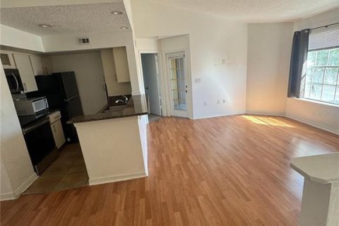 Condo in Kissimmee, Florida, 2 bedrooms  № 1649485 - photo 13