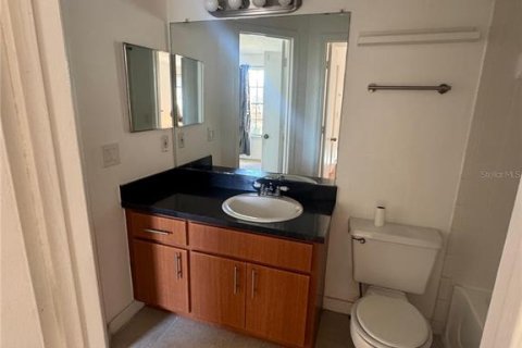 Condo in Kissimmee, Florida, 2 bedrooms  № 1649485 - photo 17