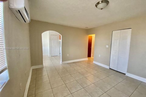 Appartement à louer à Miami, Floride: 442.59 m2 № 2076314 - photo 5