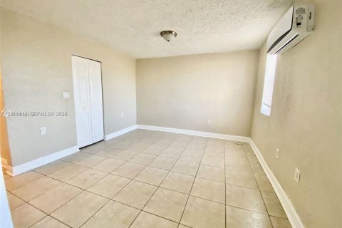 Appartement à louer à Miami, Floride: 442.59 m2 № 2076314 - photo 4