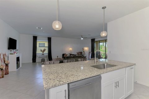 House in Port Charlotte, Florida 4 bedrooms, 186.36 sq.m. № 1744992 - photo 19