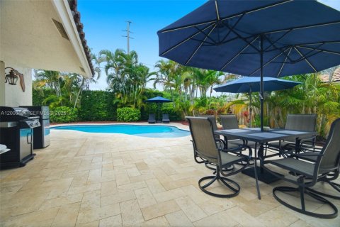 House in Davie, Florida 3 bedrooms, 226.5 sq.m. № 2065222 - photo 30