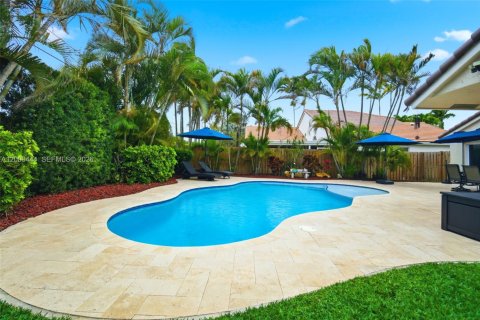 House in Davie, Florida 3 bedrooms, 226.5 sq.m. № 2065222 - photo 27