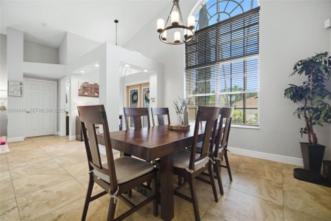 House in Davie, Florida 3 bedrooms, 226.5 sq.m. № 2065222 - photo 8