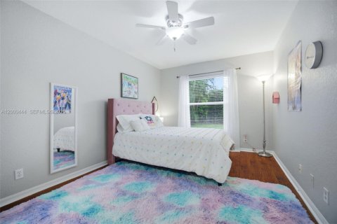 House in Davie, Florida 3 bedrooms, 226.5 sq.m. № 2065222 - photo 21