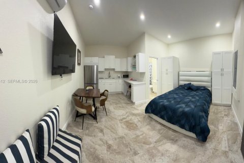 Коммерческая недвижимость в Хомстед, Флорида 1 спальня, 167.13м2 № 2005915