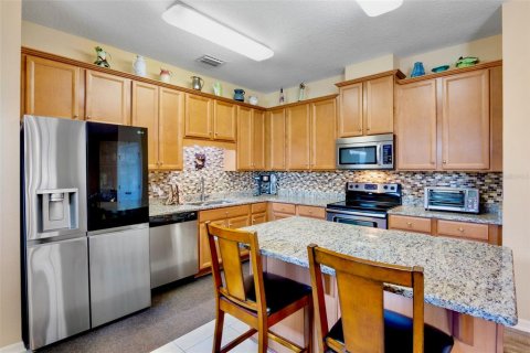 House in Parrish, Florida 3 bedrooms, 196.21 sq.m. № 1653859 - photo 9