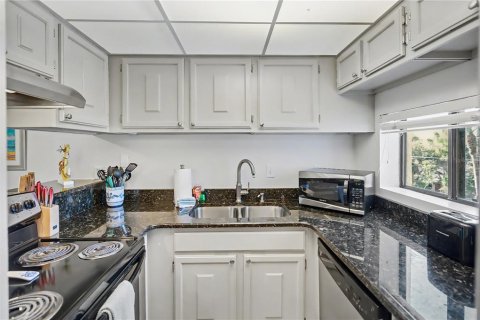 Купить кондоминиум в Сарасота, Флорида 3 комнаты, 69.49м2, № 2096929 - фото 16