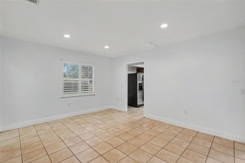 Villa ou maison à vendre à Brandon, Floride: 3 chambres, 155.8 m2 № 2415163 - photo 12