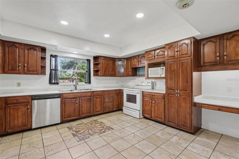 Villa ou maison à vendre à Brandon, Floride: 3 chambres, 155.8 m2 № 2415163 - photo 9