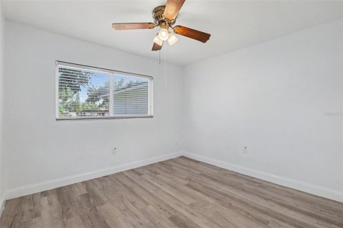 Villa ou maison à vendre à Brandon, Floride: 3 chambres, 155.8 m2 № 2415163 - photo 21