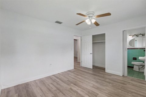 Villa ou maison à vendre à Brandon, Floride: 3 chambres, 155.8 m2 № 2415163 - photo 14