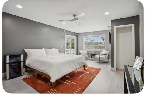 House in Lake Clarke Shores, Florida 3 bedrooms, 223.52 sq.m. № 2169657 - photo 8