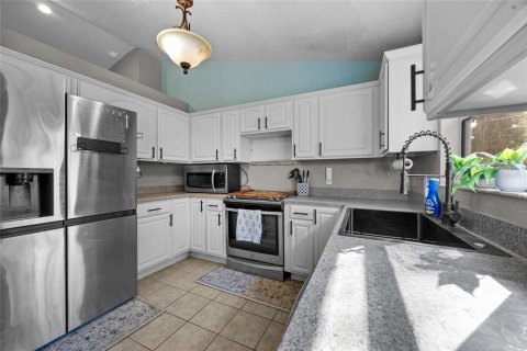 House in Bronson, Florida 3 bedrooms, 119.01 sq.m. № 1273836 - photo 9