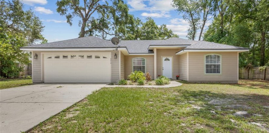 House in Bronson, Florida 3 bedrooms, 119.01 sq.m. № 1273836