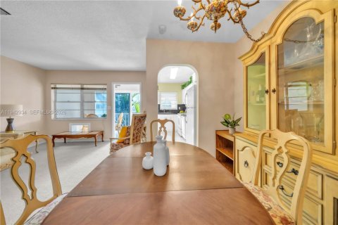 Copropriété à vendre à Hollywood, Floride: 1 chambre, 60.39 m2 № 1999179 - photo 9