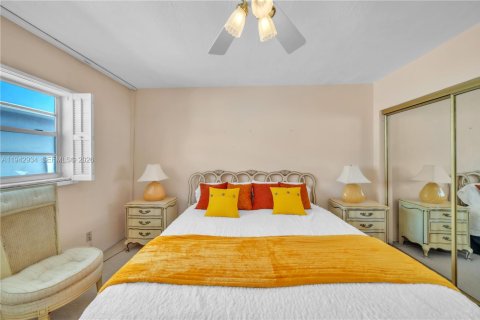 Copropriété à vendre à Hollywood, Floride: 1 chambre, 60.39 m2 № 1999179 - photo 10