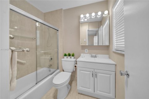 Copropriété à vendre à Hollywood, Floride: 1 chambre, 60.39 m2 № 1999179 - photo 14