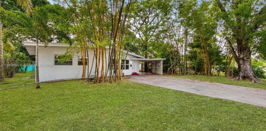Casa en Fort Lauderdale, Florida 3 dormitorios, 92.9 m2 № 1945954
