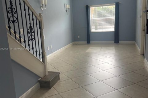 Townhouse in Fort Lauderdale, Florida 3 bedrooms, 150.13 sq.m. № 2069661 - photo 7