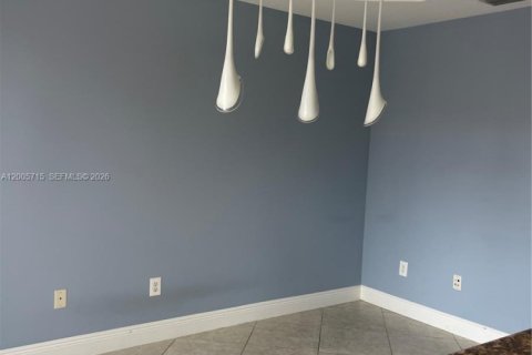 Townhouse in Fort Lauderdale, Florida 3 bedrooms, 150.13 sq.m. № 2069661 - photo 3