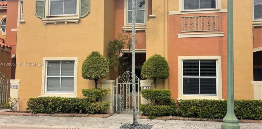 Townhouse in Fort Lauderdale, Florida 3 bedrooms, 150.13 sq.m. № 2069661