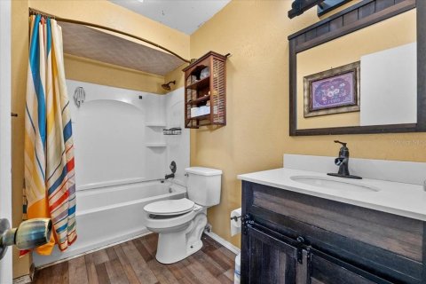 House in Fort Meade, Florida 3 bedrooms, 221.85 sq.m. № 1688217 - photo 21