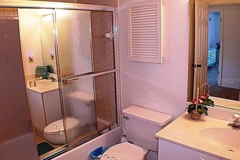 Condo in Bradenton, Florida, 2 bedrooms  № 1550166 - photo 9