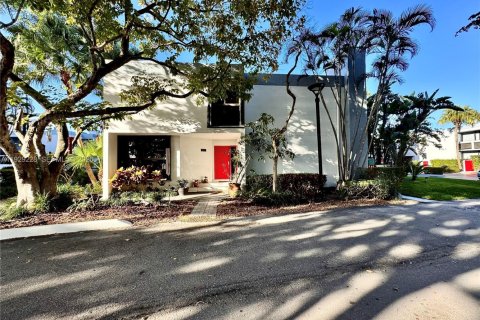 Condo à Aventura, Floride, 2 chambres  № 2079924