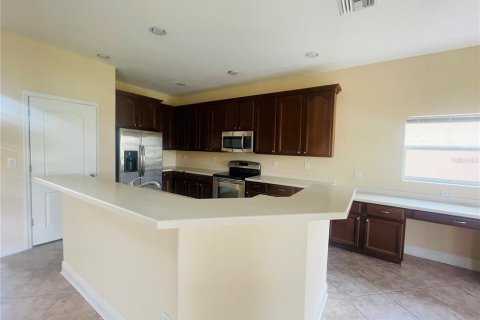 Villa ou maison à louer à Punta Gorda, Floride: 4 chambres, 219.9 m2 № 1858363 - photo 5