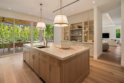 House in South Miami, Florida 6 bedrooms, 474.92 sq.m. № 1988744 - photo 10