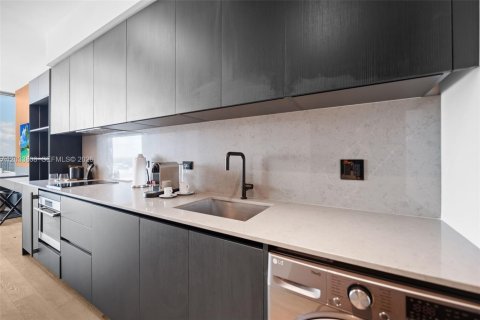 Condo in Miami, Florida  № 2087014 - photo 28