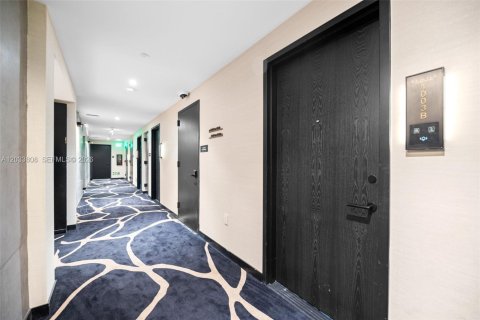Condo in Miami, Florida  № 2087014 - photo 20