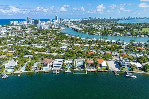 Villa ou maison à vendre à Miami Beach, Floride: 4 chambres, 365.48 m2 № 1799129 - photo 8