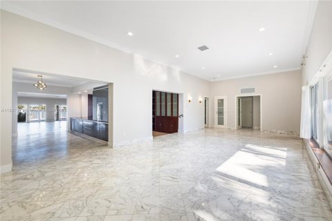Villa ou maison à vendre à Miami Beach, Floride: 4 chambres, 365.48 m2 № 1799129 - photo 22