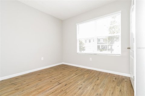 House in Mount Dora, Florida 4 bedrooms, 171.5 sq.m. № 1902857 - photo 12