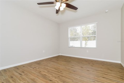 House in Mount Dora, Florida 4 bedrooms, 171.5 sq.m. № 1902857 - photo 8