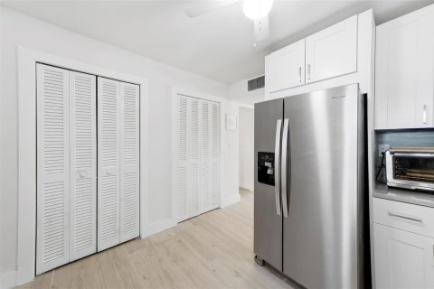 Купить кондоминиум в Помпано-Бич, Флорида 3 комнаты, 138.33м2, № 2084925 - фото 20