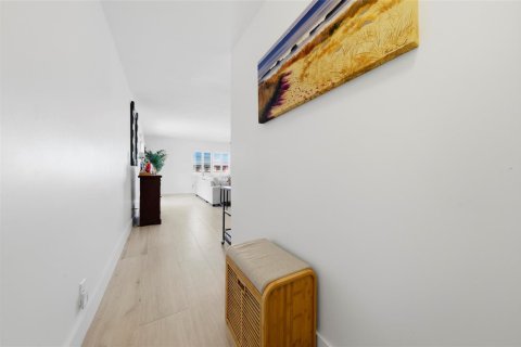 Купить кондоминиум в Помпано-Бич, Флорида 3 комнаты, 138.33м2, № 2084925 - фото 7