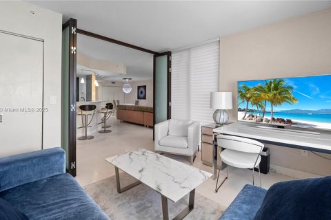 Condo in Miami Beach, Florida, 3 bedrooms № 1959244 - photo 10