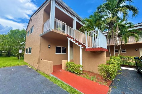 Apartment in Coral Springs, Florida 2 bedrooms № 1955986 - photo 13