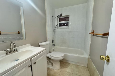 Apartment in Coral Springs, Florida 2 bedrooms № 1955986 - photo 7